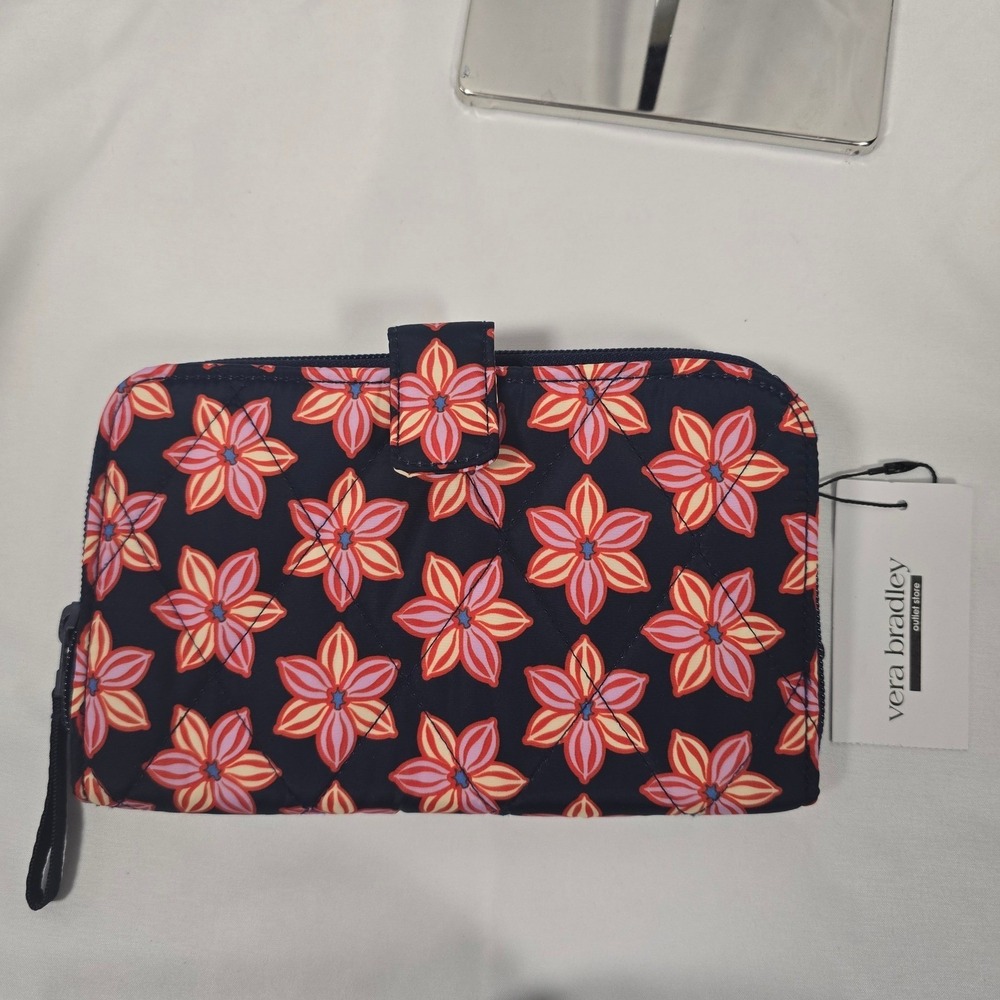 Vera Bradley Cottagecore Navy Floral Quilted Zip Around Wallet Pink Flowers‎ NEW